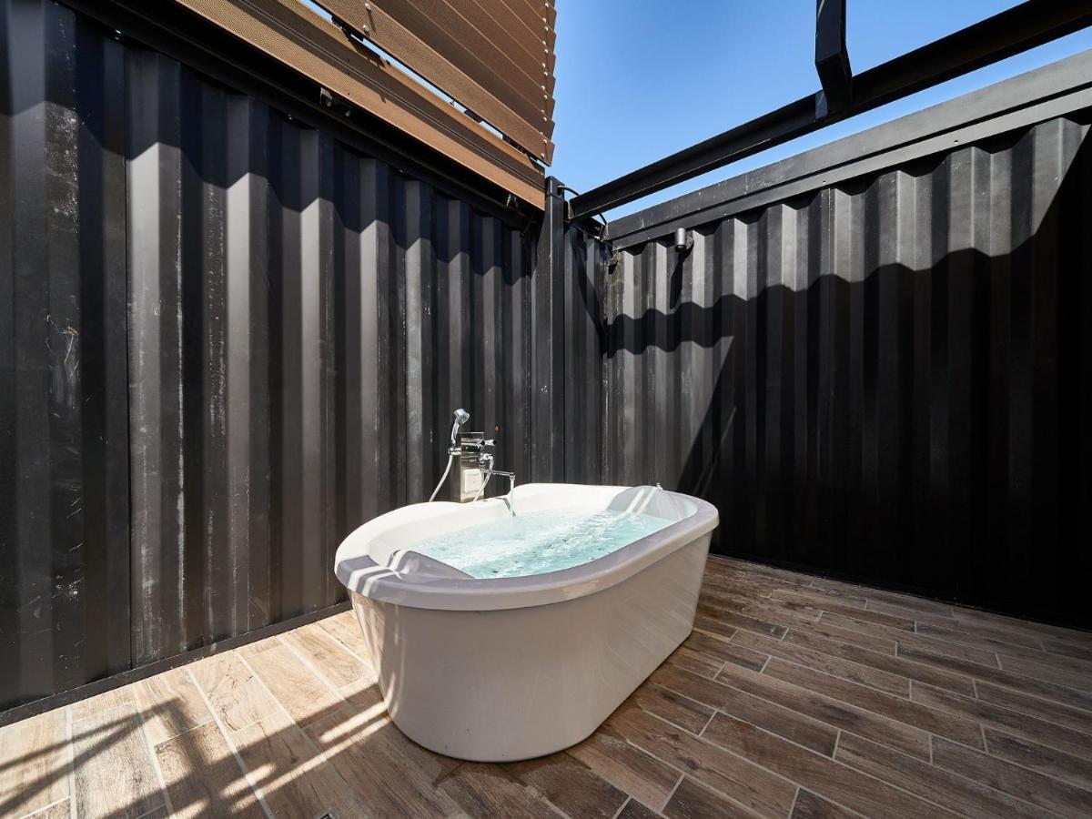 Rakuten Stay Villa Awaji 107 3 Bank Beds, Capacity Of 9 Persons Minamiavadzsi Kültér fotó